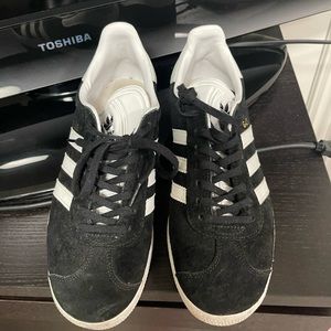 Adidas gazelle shoes